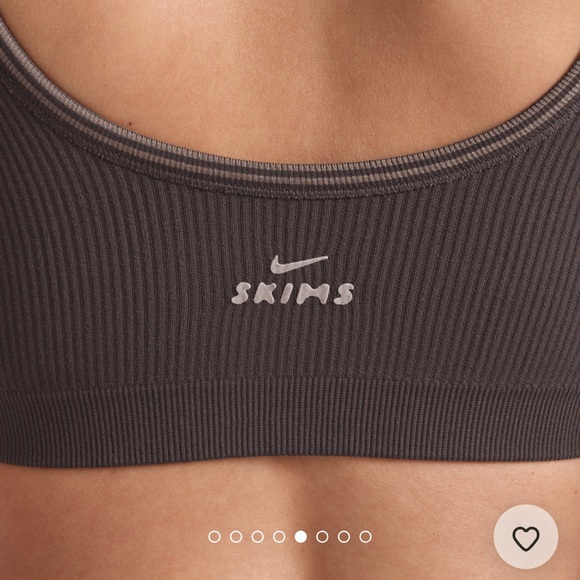 NikeSKIMS Ribbed SeamlessScoop Bra - Phoenix/Truffle - Picture 4 of 7